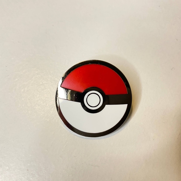 Pokemon Pokeball Hard Enamel Pin - Picture 2 of 3